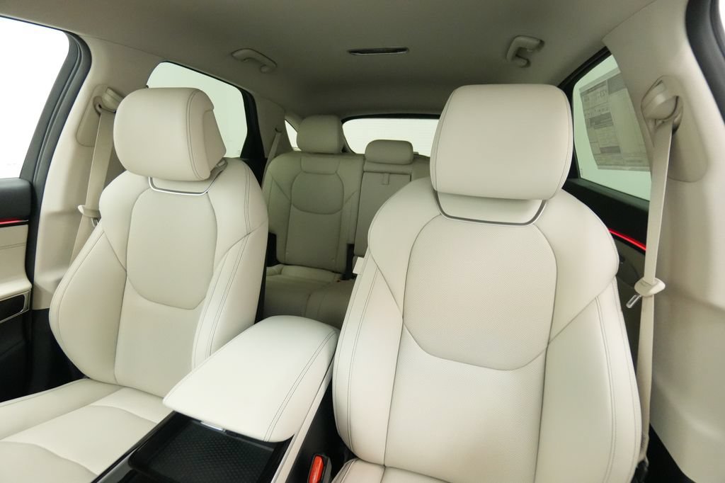 New 2026 Genesis GV70 2.5T AWD/4WD image 14