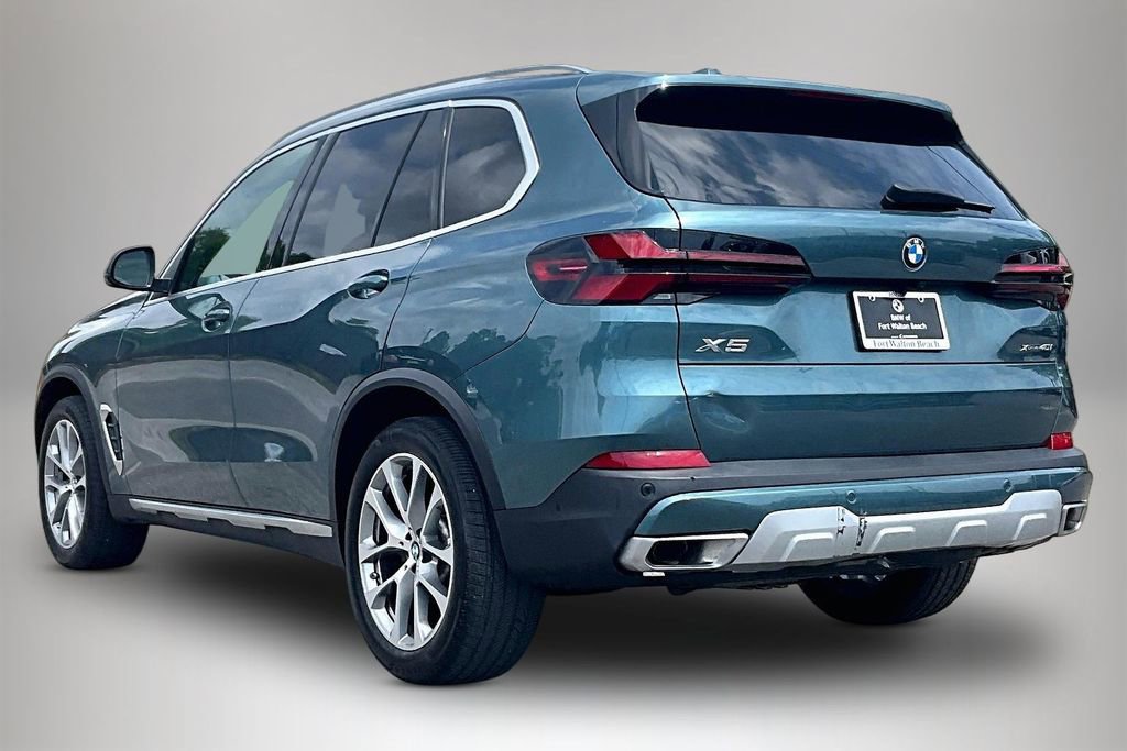 Used 2024 BMW X5 xDrive40i w/ Executive Package AWD/4WD image 4