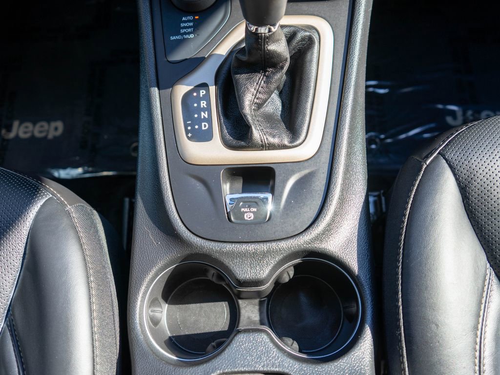 Used 2018 Jeep Cherokee Limited w/ Luxury Group image 27