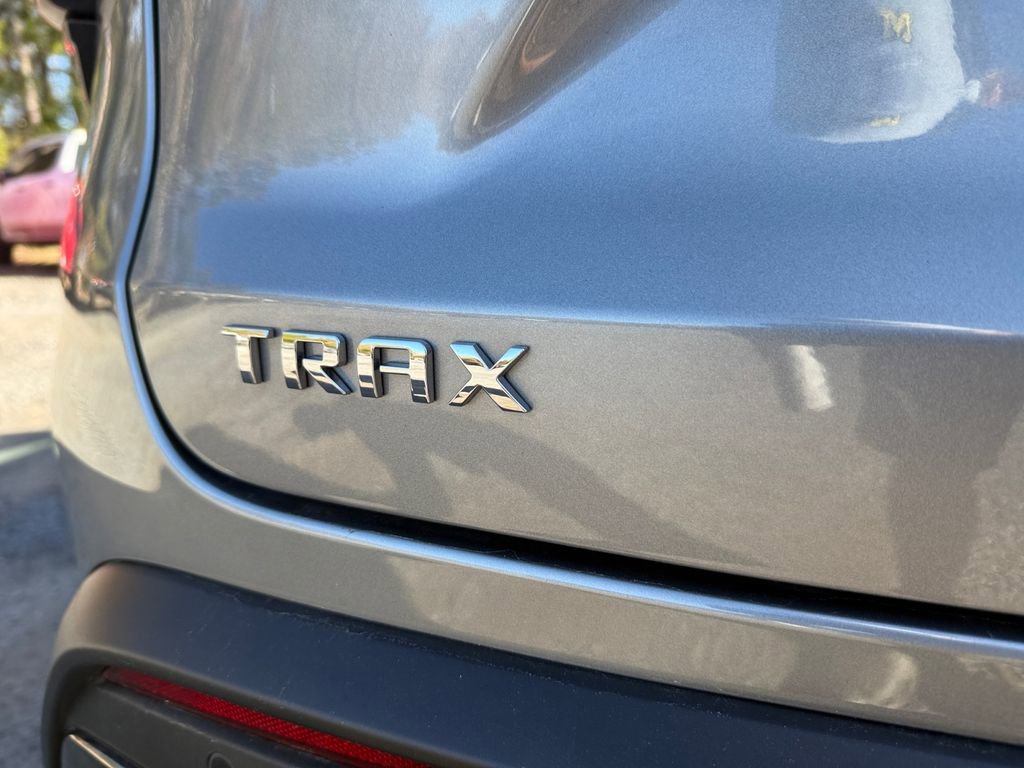 Used 2025 Chevrolet Trax ACTIV w/ Driver Confidence Package image 17