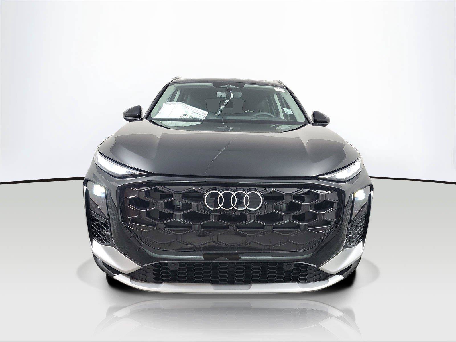 New 2026 Audi Q3 quattro 2.0T AWD/4WD image 2