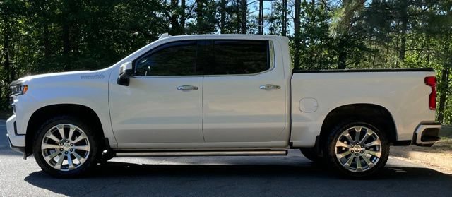 Used 2019 Chevrolet Silverado 1500 High Country w/ Technology Package AWD/4WD image 4