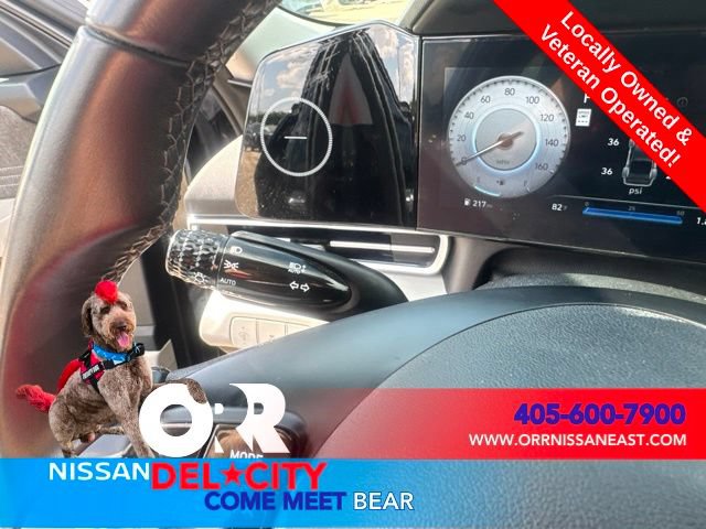 Used 2025 Hyundai Elantra Limited FWD image 21