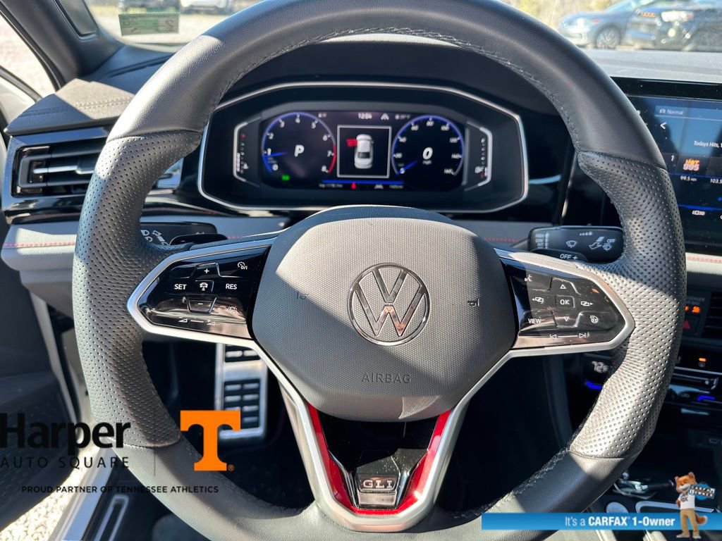 Used 2025 Volkswagen Jetta GLI Autobahn image 17