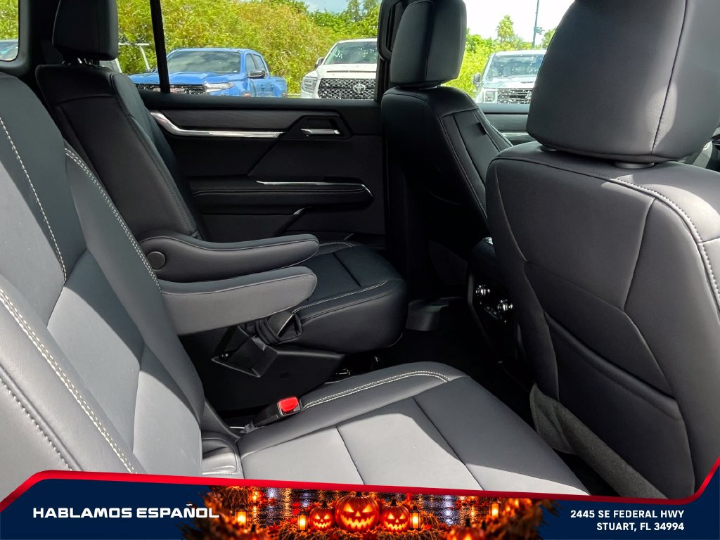 New 2026 GMC Acadia Elevation w/ Black Edition FWD image 19