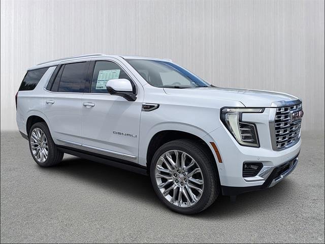 New 2026 GMC Yukon Denali w/ Sun & Power Step Package