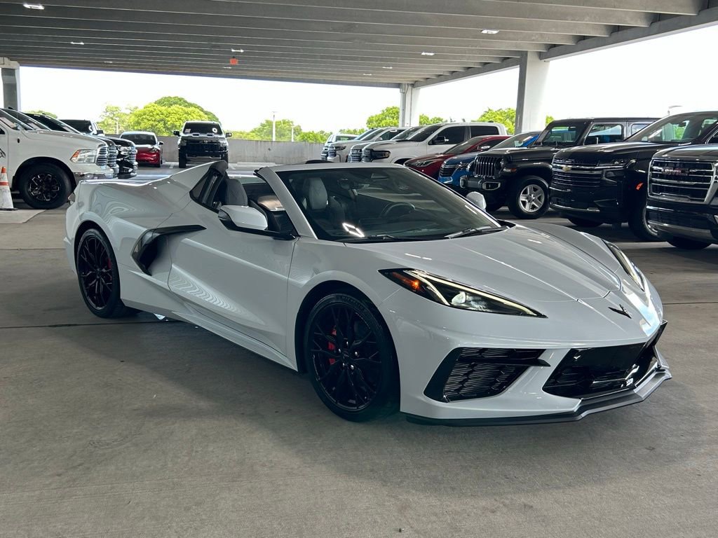 Used 2024 Chevrolet Corvette Stingray Premium Conv w/ Battery Protection Package image 2