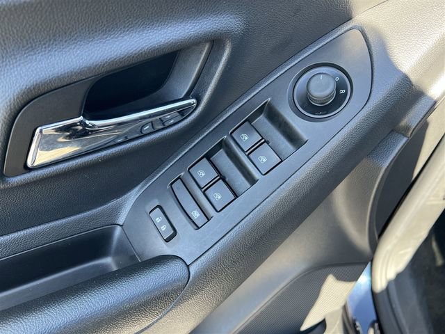 Certified 2022 Chevrolet Trax LS w/ Tint and Cruise Package image 17