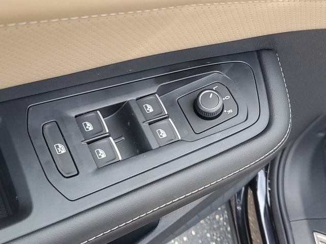 New 2026 Volkswagen Atlas Cross Sport SE AWD/4WD image 16