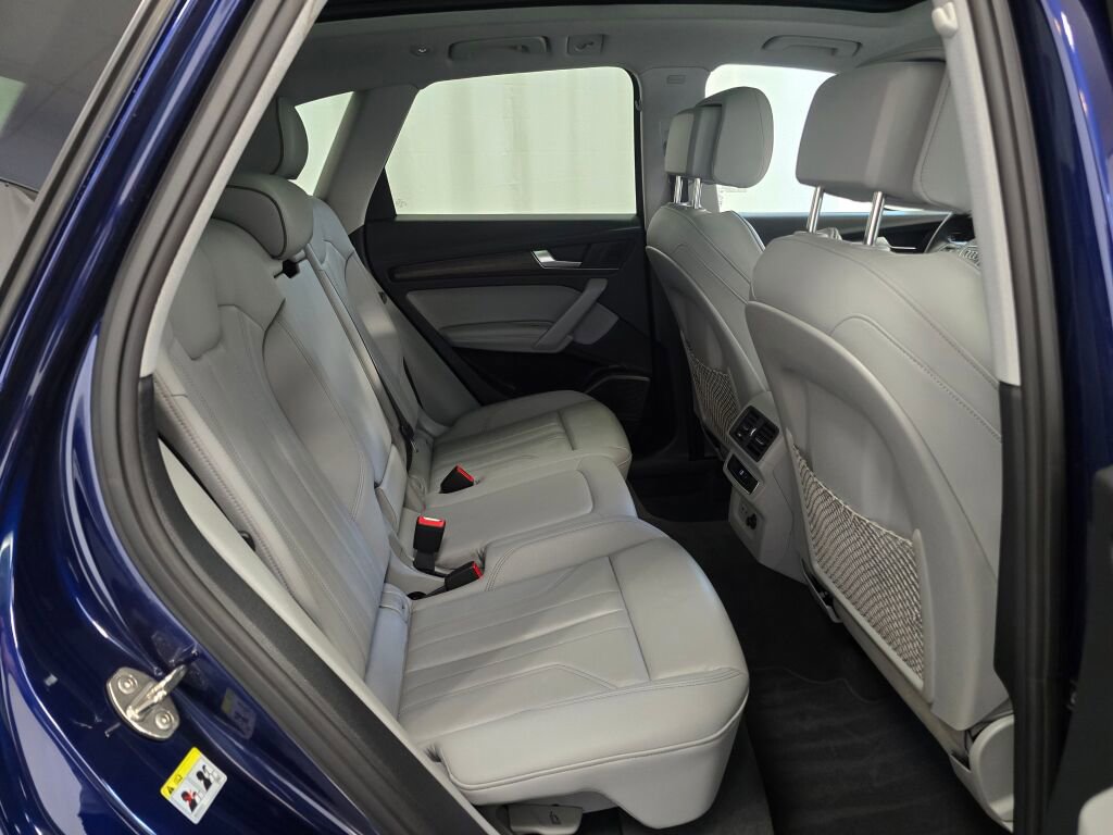 Certified 2025 Audi Q5 2.0T Premium Plus image 24