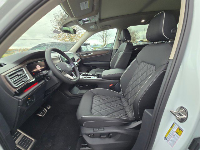 New 2026 Volkswagen Atlas SEL Premium R-Line image 23