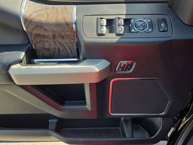 Used 2017 Ford F250 Lariat w/ Chrome Package image 24