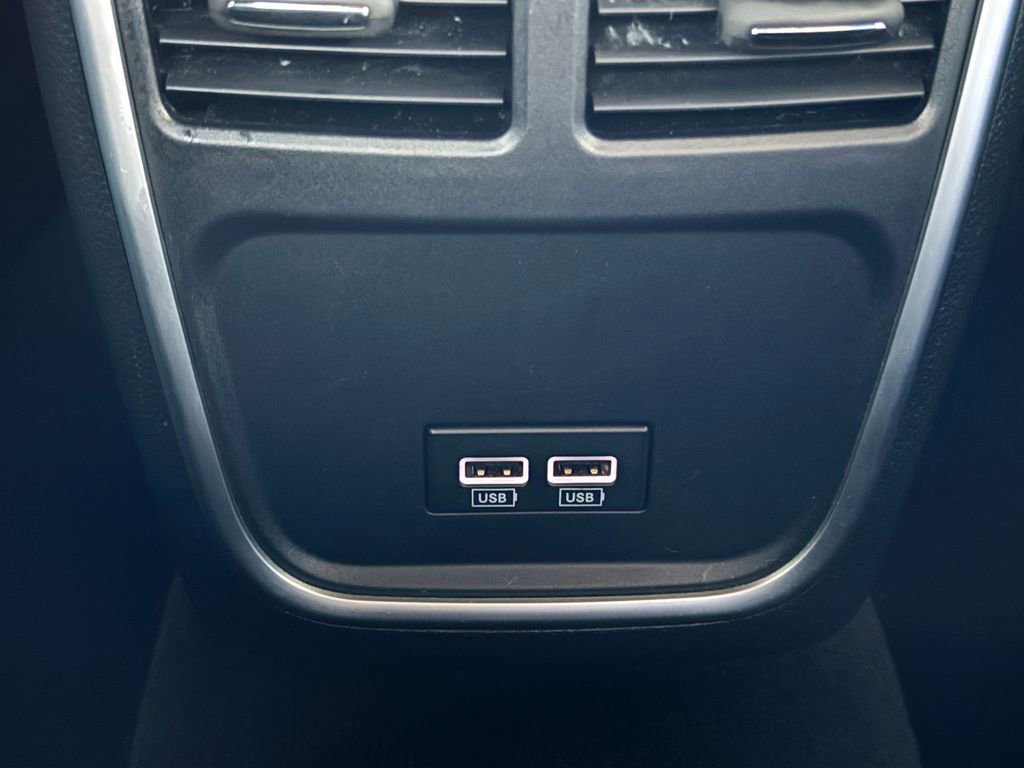 Used 2020 Dodge Charger Scat Pack w/ Navigation & Travel Group image 19