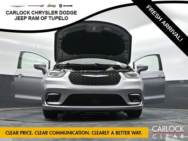 Used 2021 Chrysler Pacifica Touring-L image 53