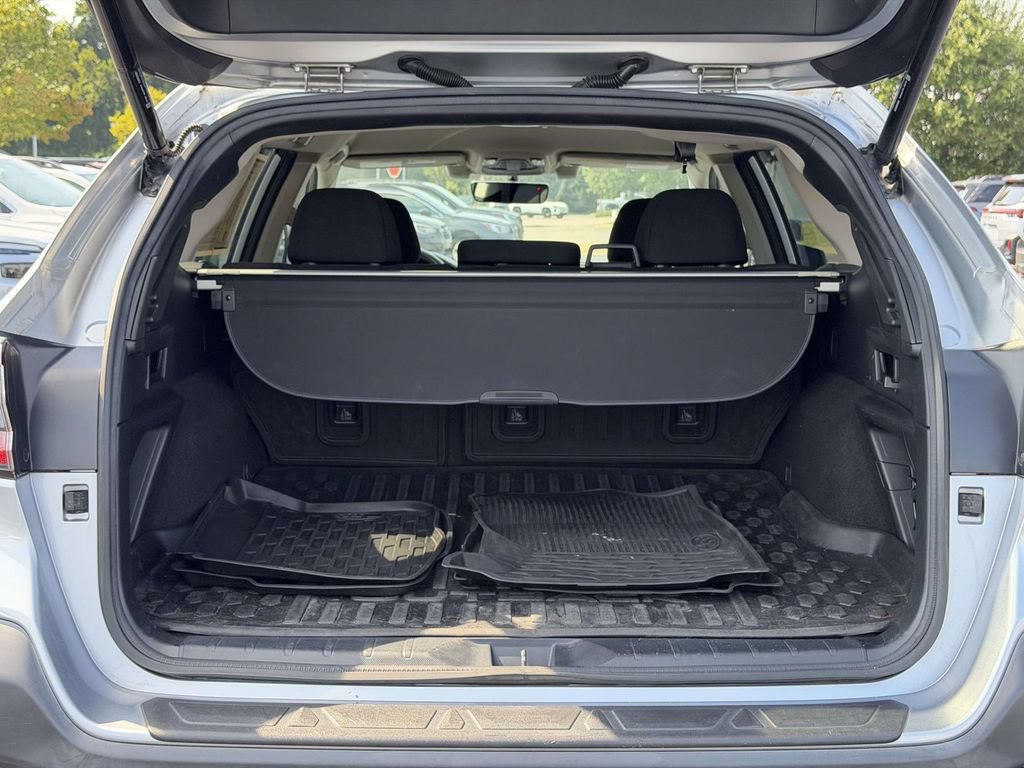 Used 2021 Subaru Outback Premium AWD/4WD image 14