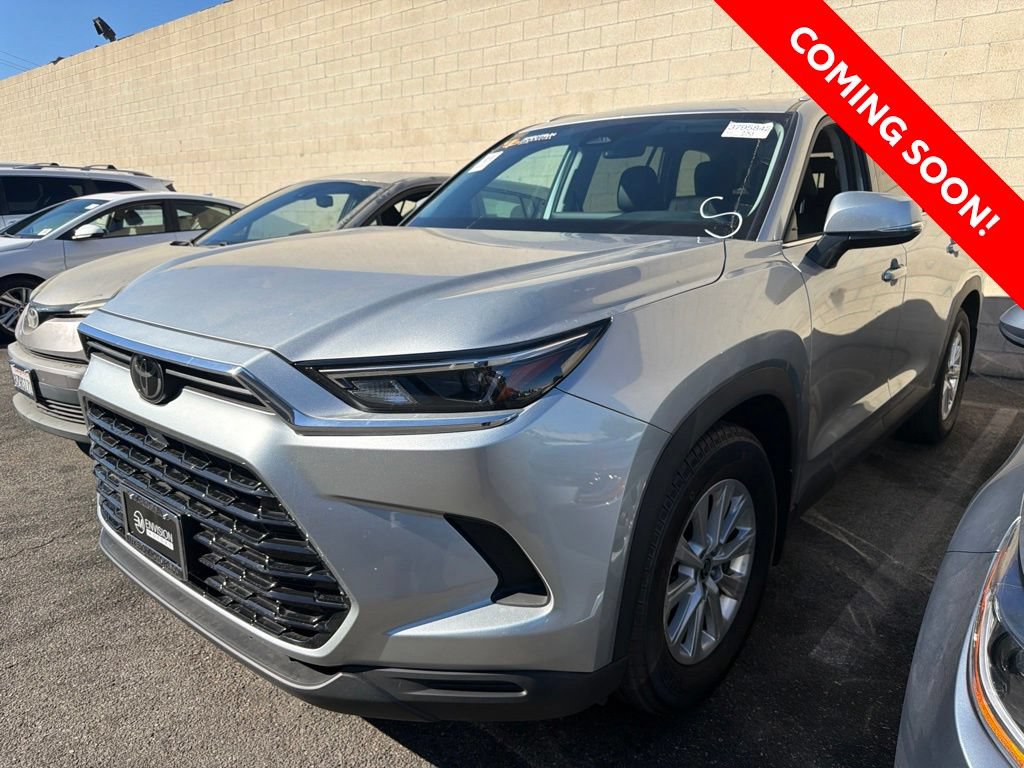 Certified 2024 Toyota Grand Highlander FWD image 2