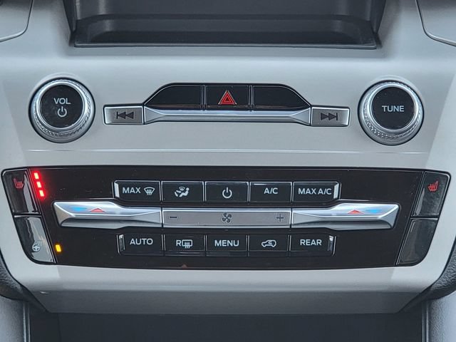 Certified 2023 Ford Explorer XLT w/ Equipment Group 202A AWD/4WD image 30