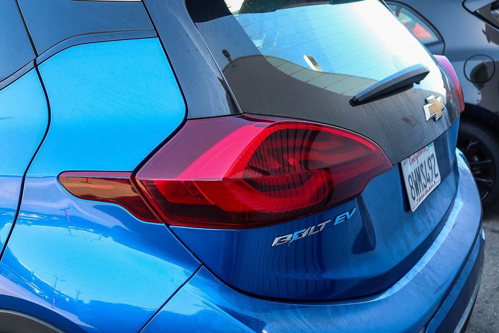 Used 2020 Chevrolet Bolt LT FWD image 6