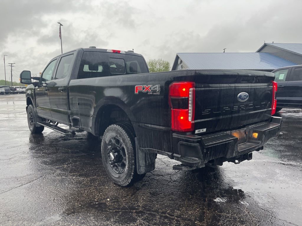 Used 2025 Ford F250 XL w/ STX Appearance Package image 4