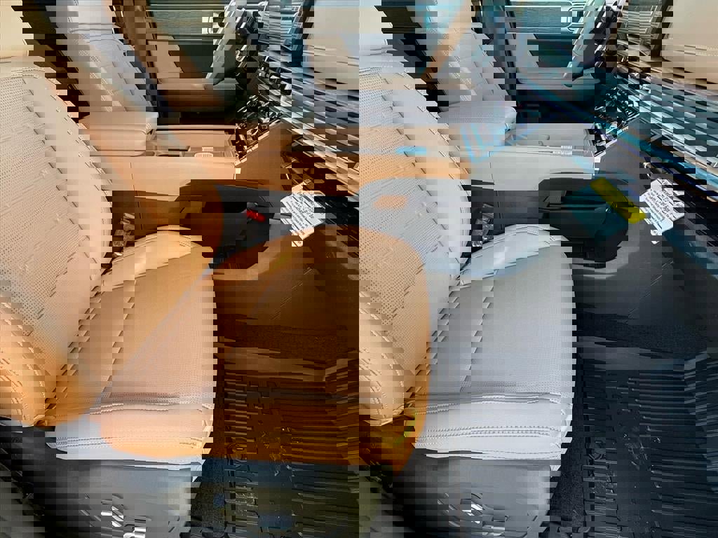 New 2026 Hyundai Santa Fe Limited AWD/4WD image 10