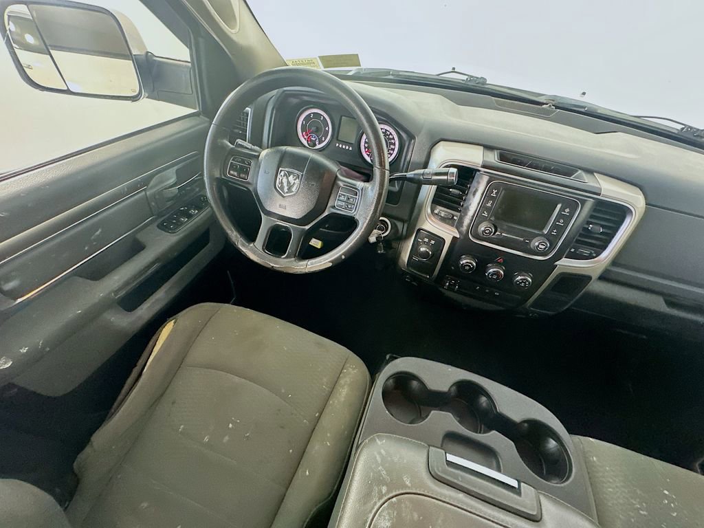 Used 2018 RAM 3500 SLT image 9