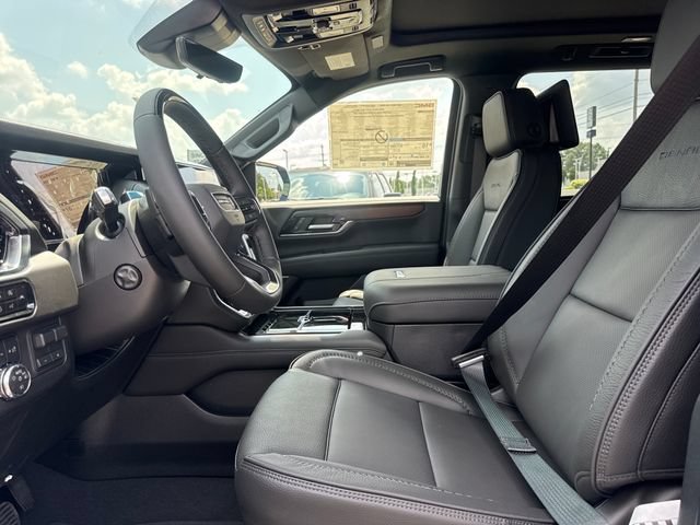 New 2026 GMC Yukon XL Denali w/ Denali Reserve Package AWD/4WD image 14