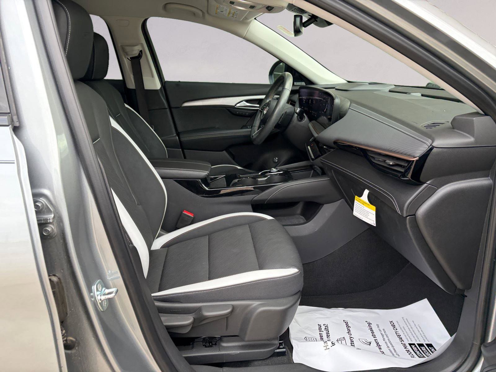 Used 2024 Buick Envision Sport Touring image 15