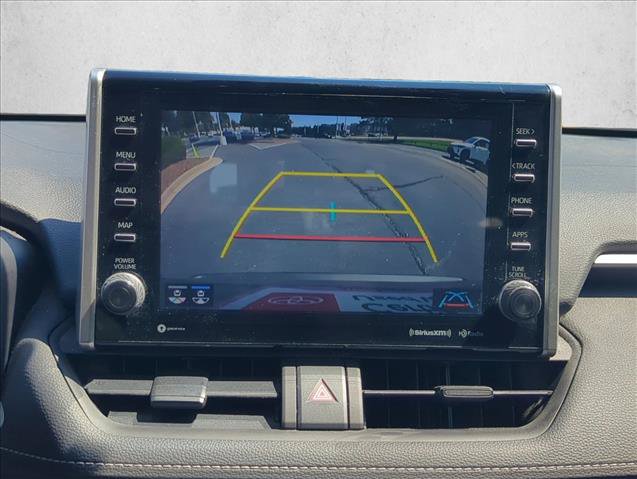 Used 2022 Toyota RAV4 XLE w/ Convenience Package FWD image 17