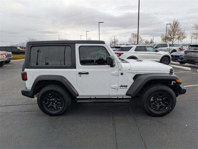 Used 2022 Jeep Wrangler Sport image 7