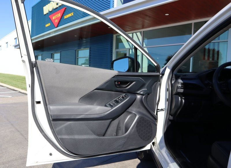 Used 2024 Subaru Crosstrek 2.0i Premium image 15