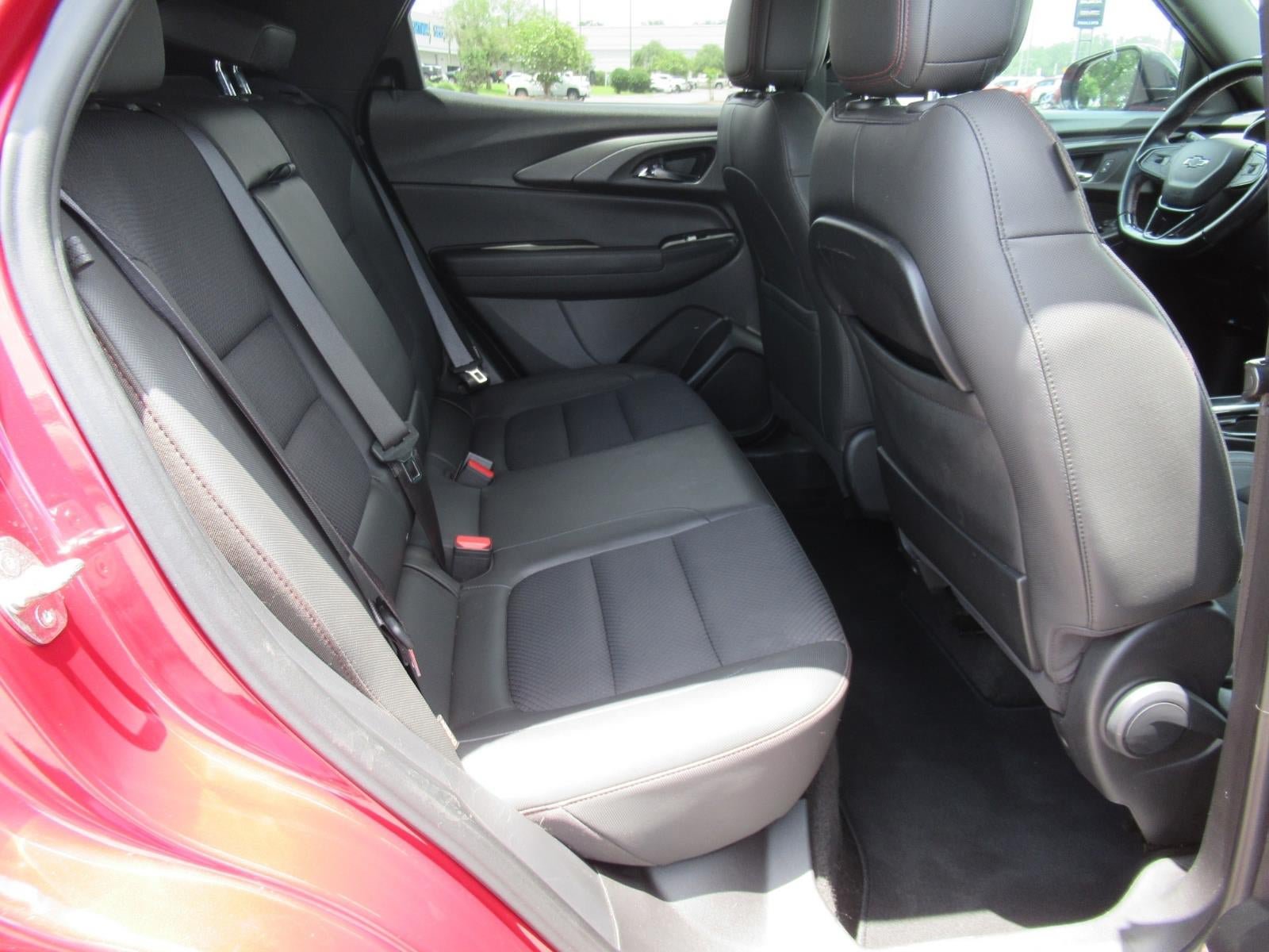 Used 2021 Chevrolet TrailBlazer RS w/ Technology Package FWD image 31