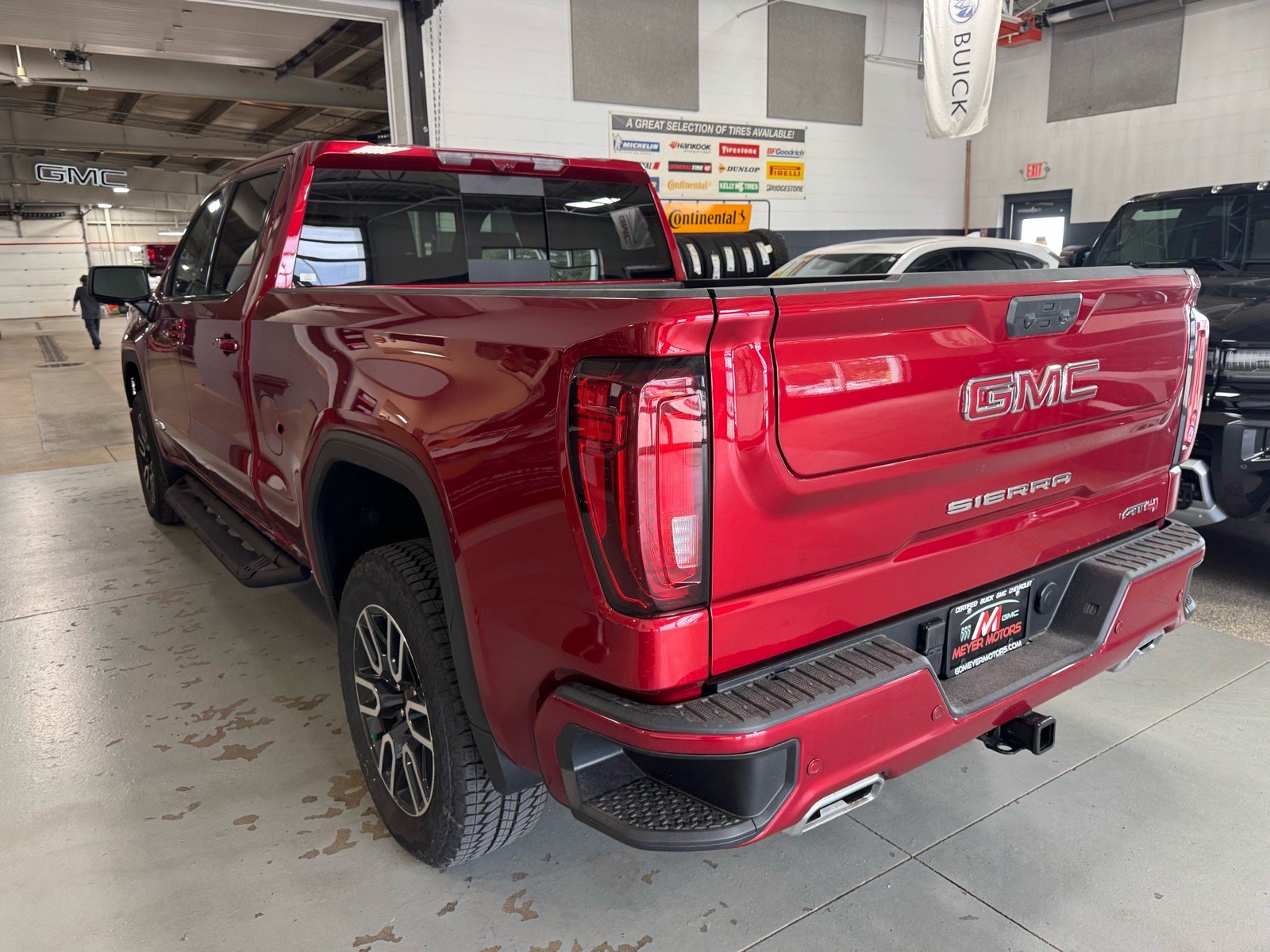New 2026 GMC Sierra 1500 AT4 w/ AT4 Premium Package AWD/4WD image 7