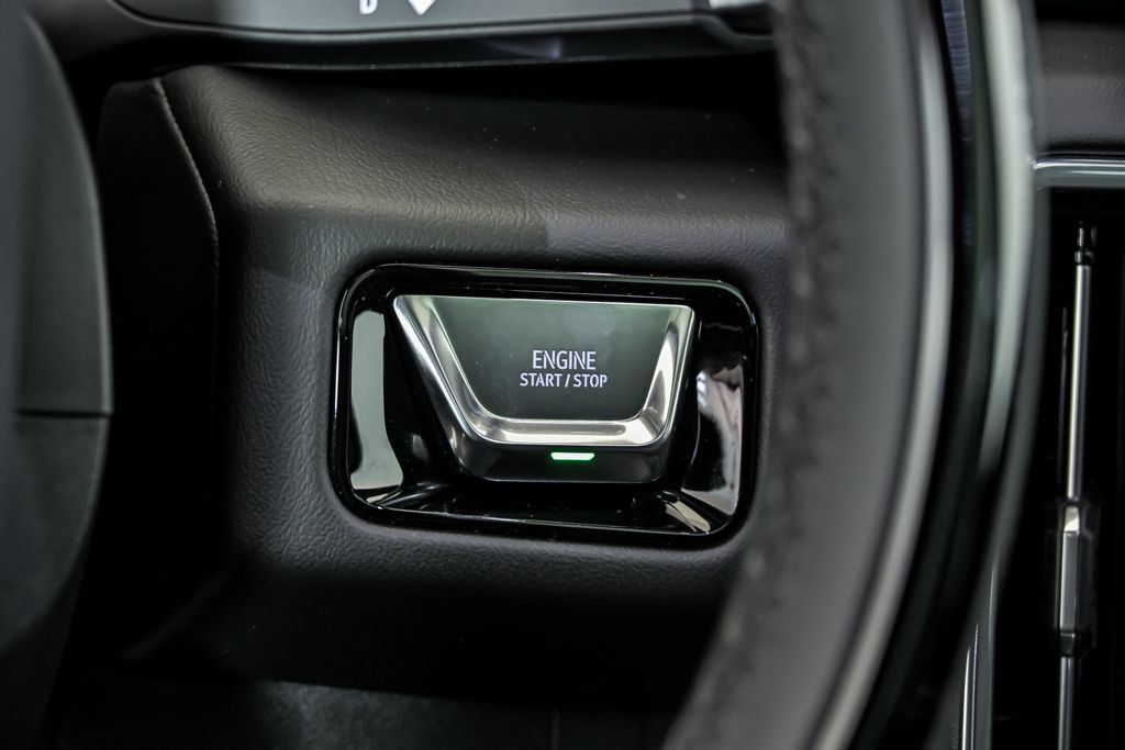 New 2026 GMC Yukon Denali w/ Advanced Technology Package AWD/4WD image 16