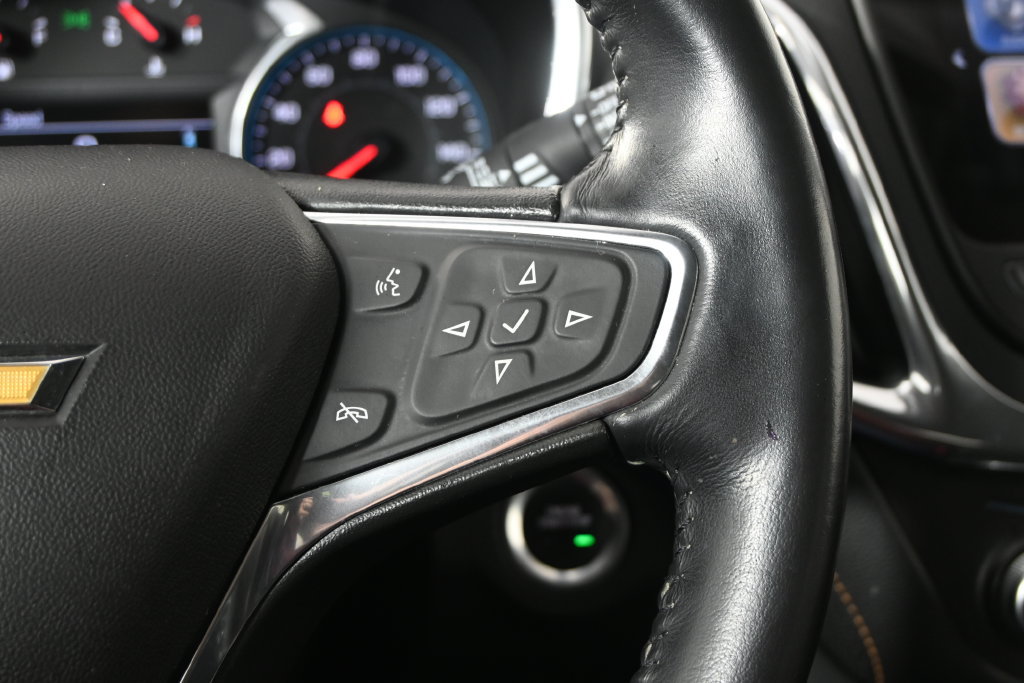 Used 2018 Chevrolet Equinox Premier FWD image 34