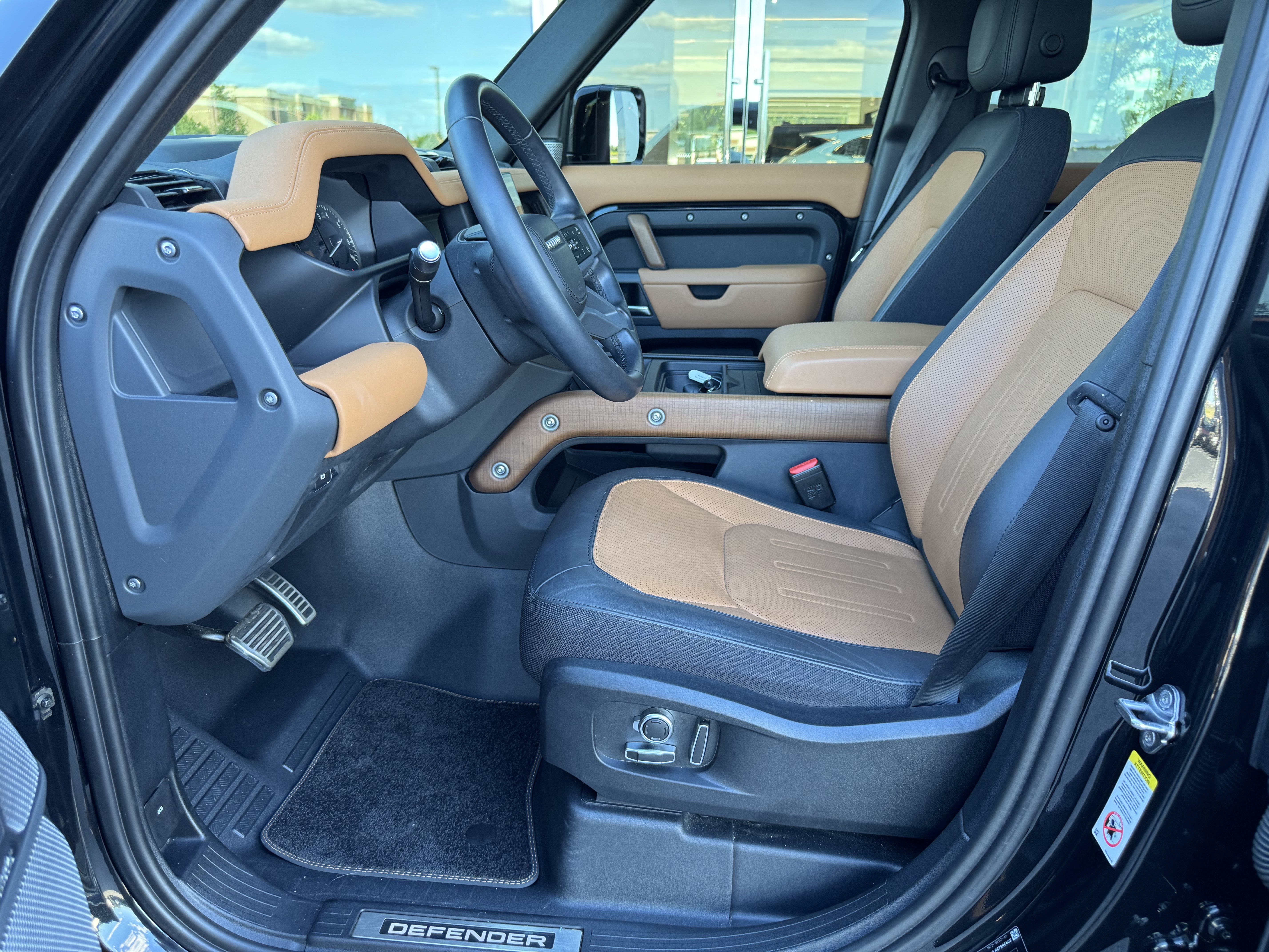 Certified 2023 Land Rover Defender 130 X AWD/4WD image 13