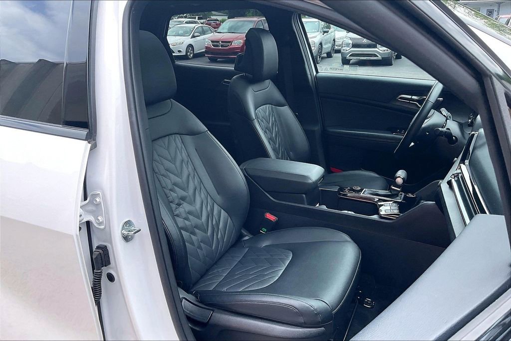 Used 2023 Kia Sportage X-Line w/ X-Line Premium Package AWD/4WD image 7