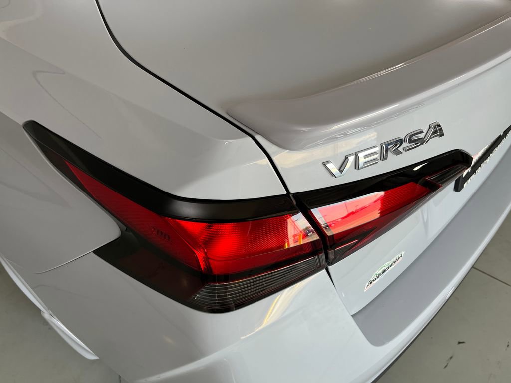 Used 2024 Nissan Versa SR w/ Trunk Package image 42