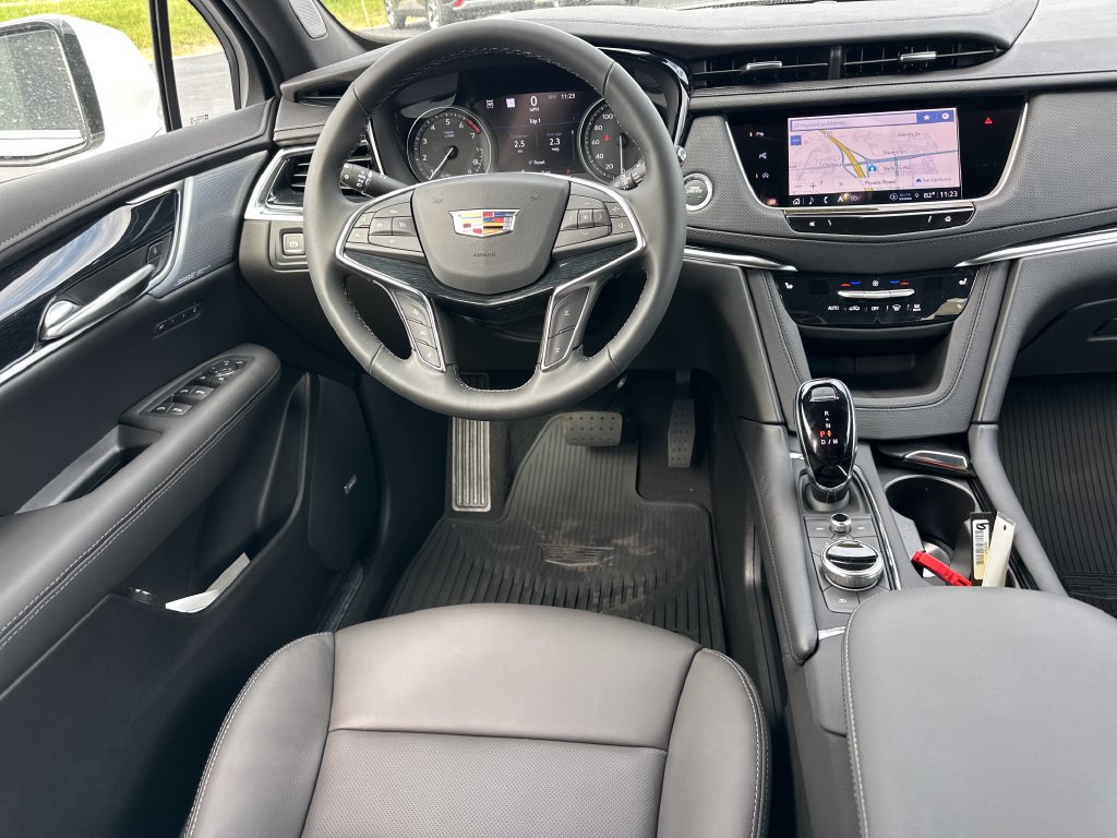 New 2026 Cadillac XT5 Premium Luxury AWD/4WD image 17