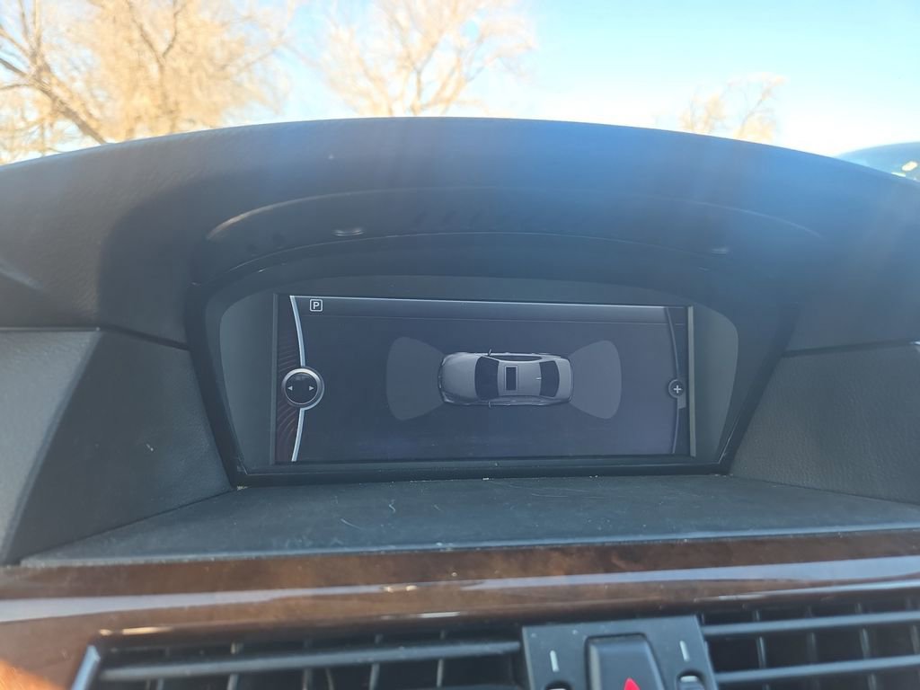 Used 2010 BMW 535i xDrive Sedan image 23