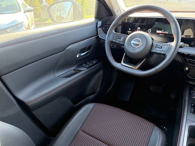 New 2026 Nissan Kicks SR FWD image 31