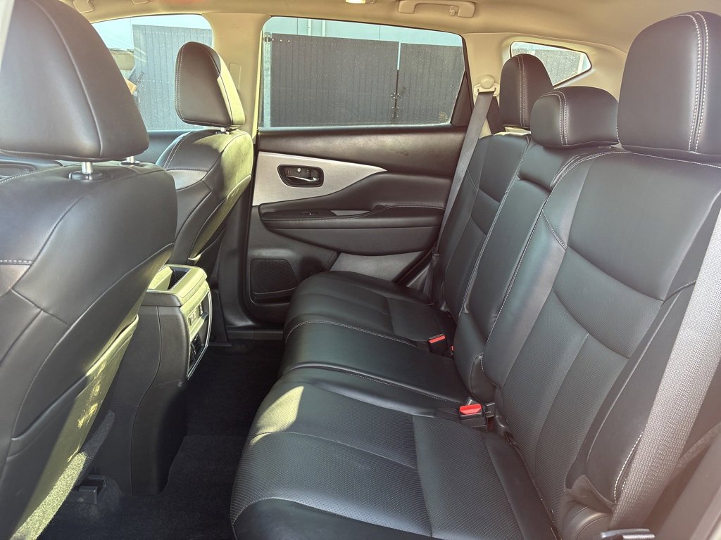 Used 2022 Nissan Murano SL w/ SL Moonroof Package image 12