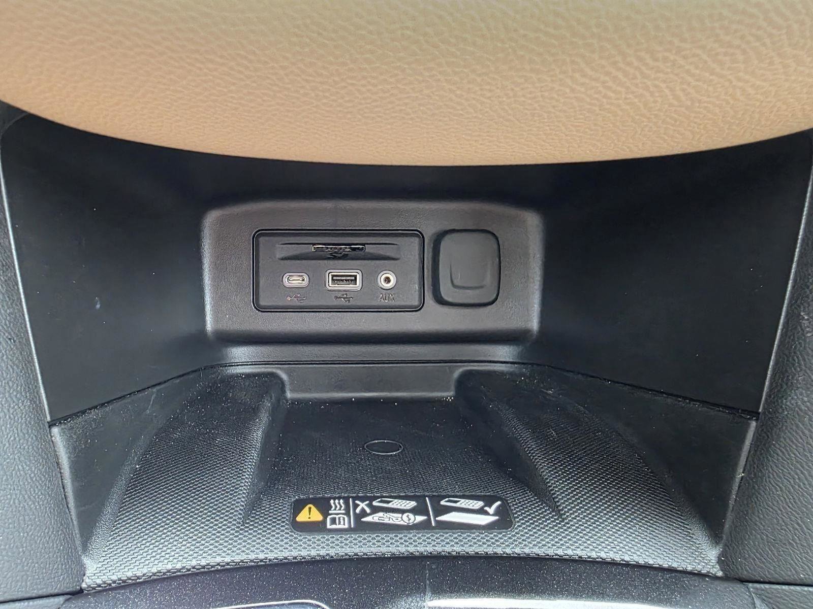 Used 2024 Chevrolet Equinox Premier image 20