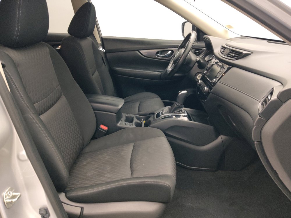 Used 2019 Nissan Rogue S w/ Special Edition Package FWD image 21