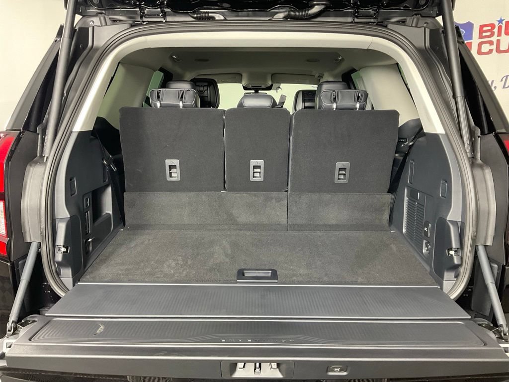 New 2027 Ford Expedition Platinum RWD image 11