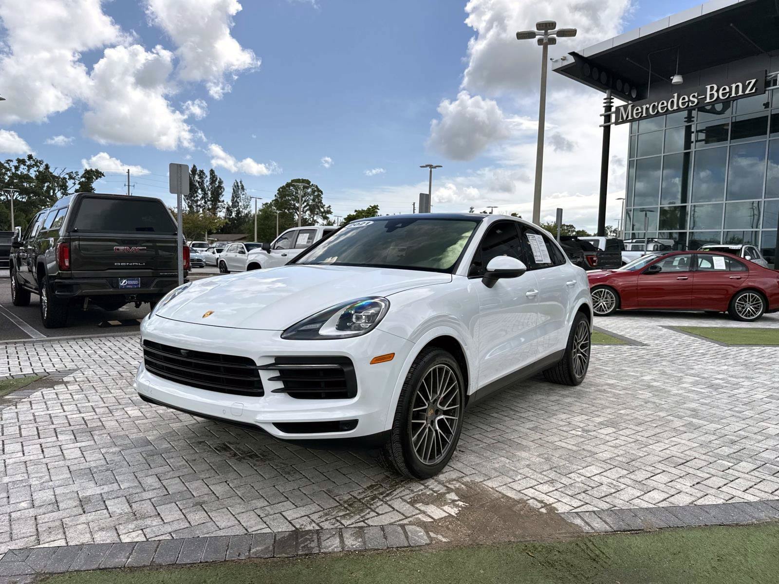 Used 2021 Porsche Cayenne Coupe w/ Premium Package AWD/4WD image 2