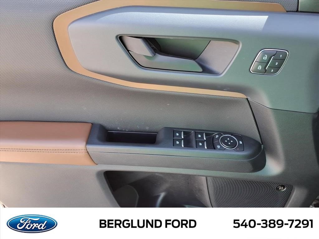 Used 2024 Ford Bronco Sport Outer Banks w/ Tech Package image 16