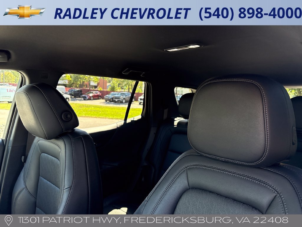 Used 2025 Chevrolet Equinox LT w/ Convenience Package II AWD/4WD image 2