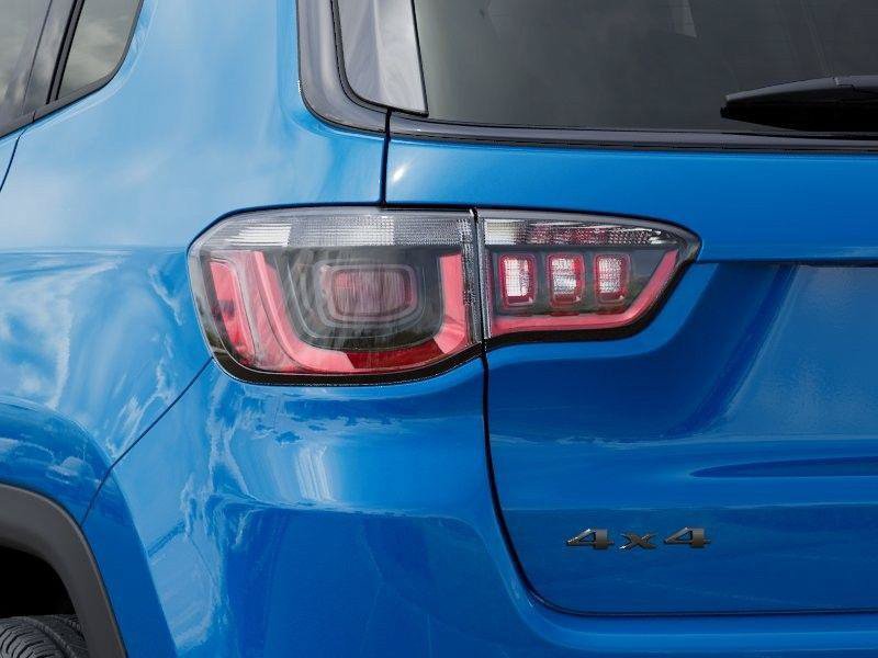 New 2026 Jeep Compass Latitude AWD/4WD image 9