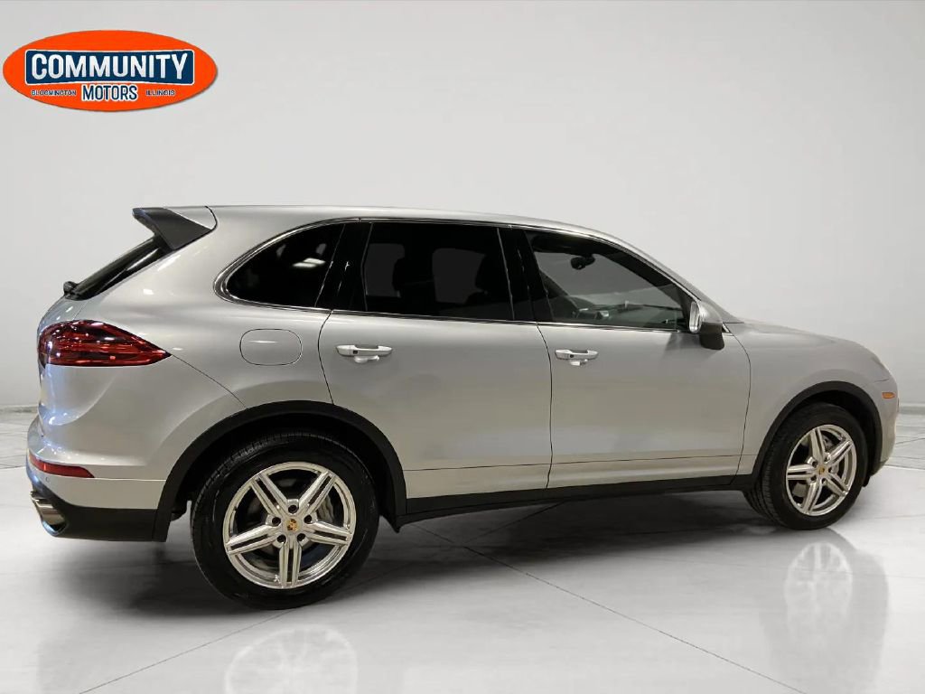 Used 2017 Porsche Cayenne S AWD/4WD image 7