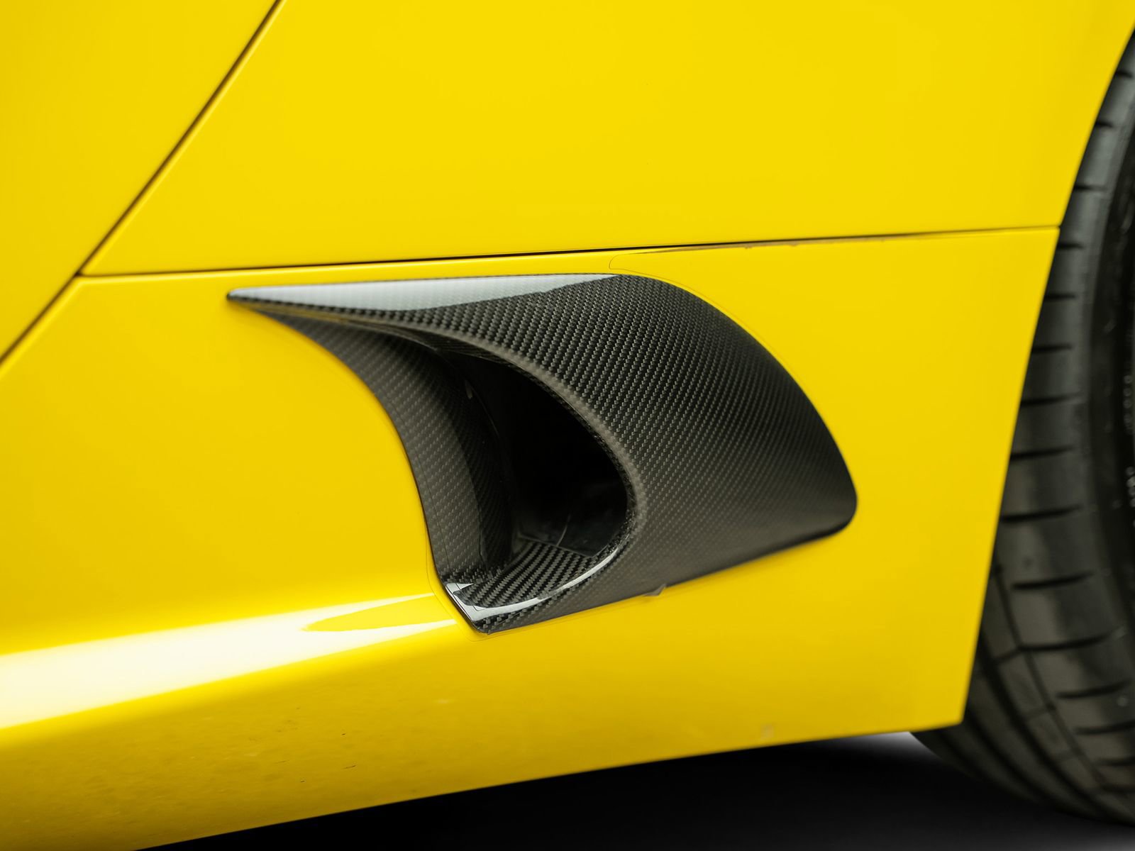Used 2016 Alfa Romeo 4C Spider RWD image 28